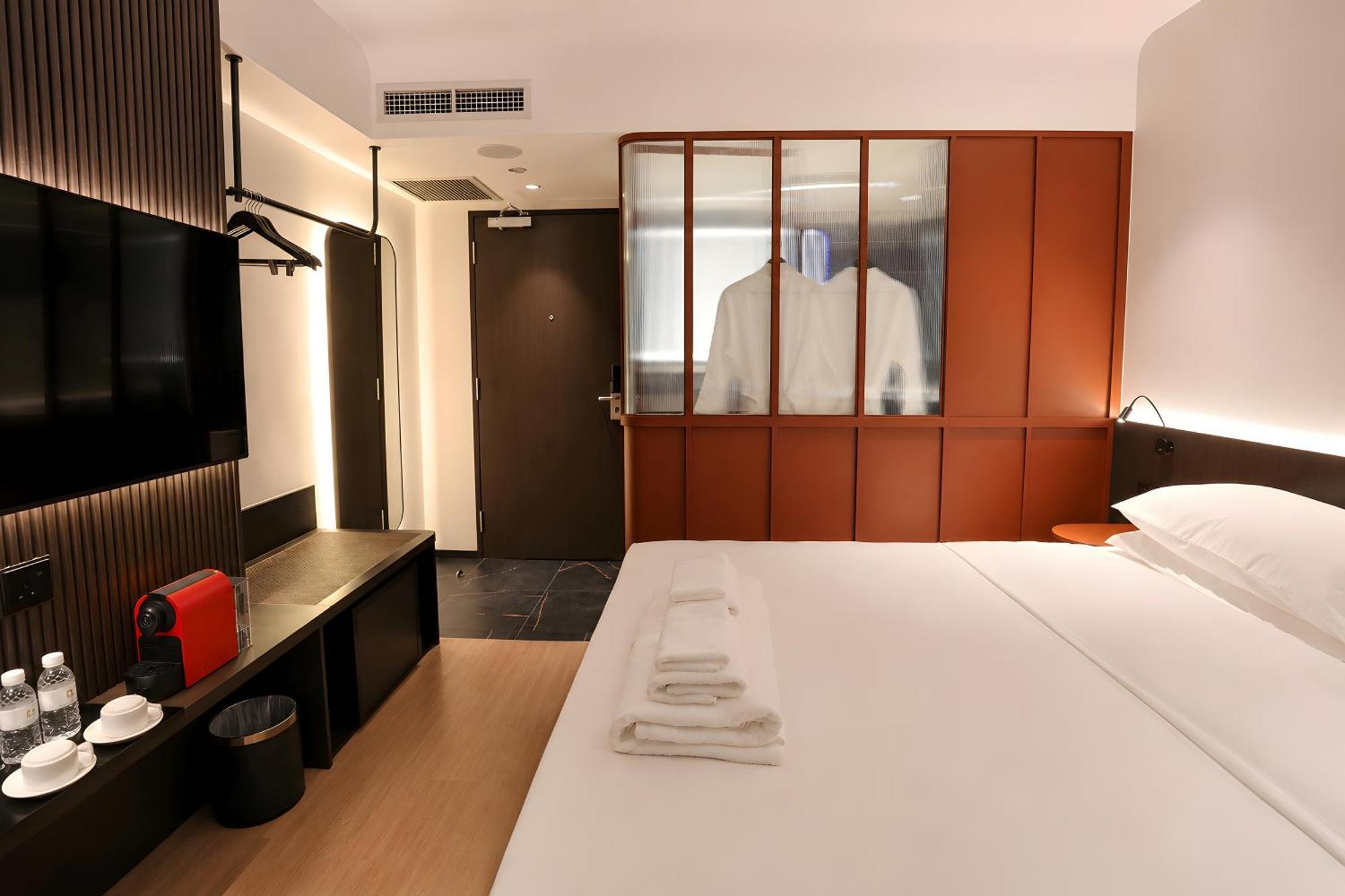 Premier Room